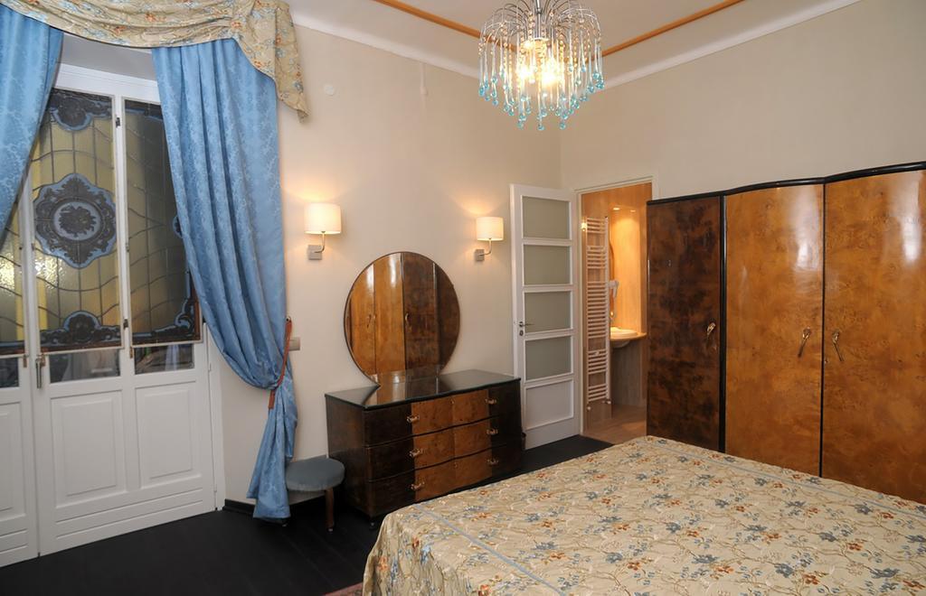 Relais Al Bel San Domenico Bed and Breakfast Άλμπα Δωμάτιο φωτογραφία